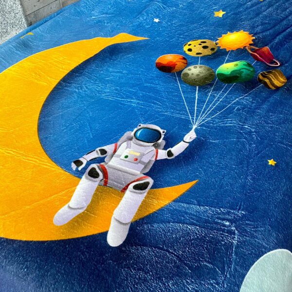 Kids Throw blanket - Space Man - Image 2